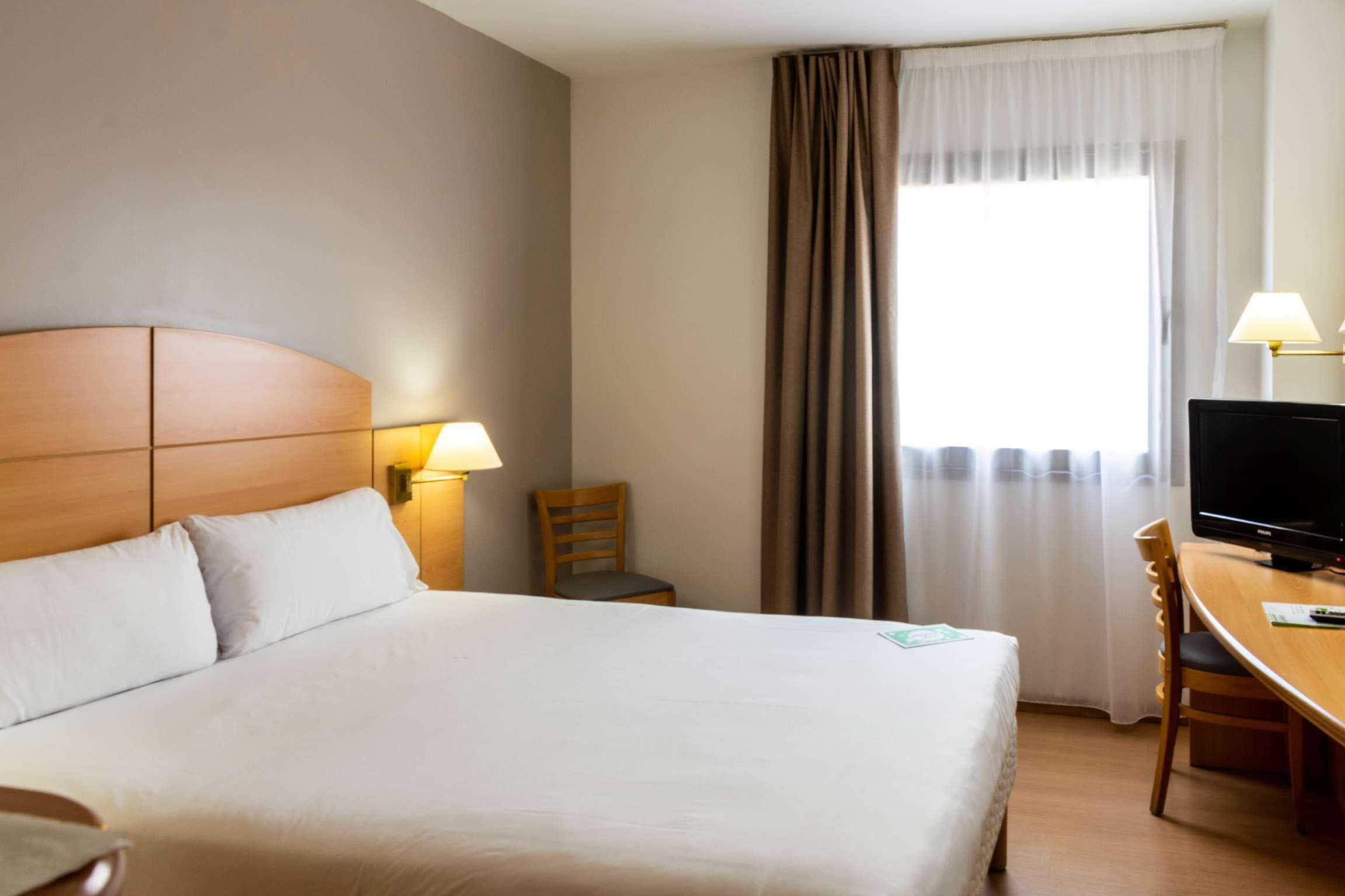 Travelodge Madrid Алькала-де-Енарес Екстер'єр фото