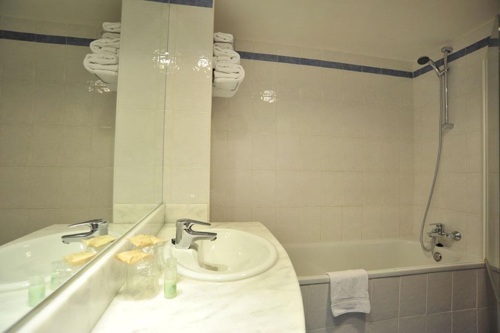 Travelodge Madrid Алькала-де-Енарес Екстер'єр фото