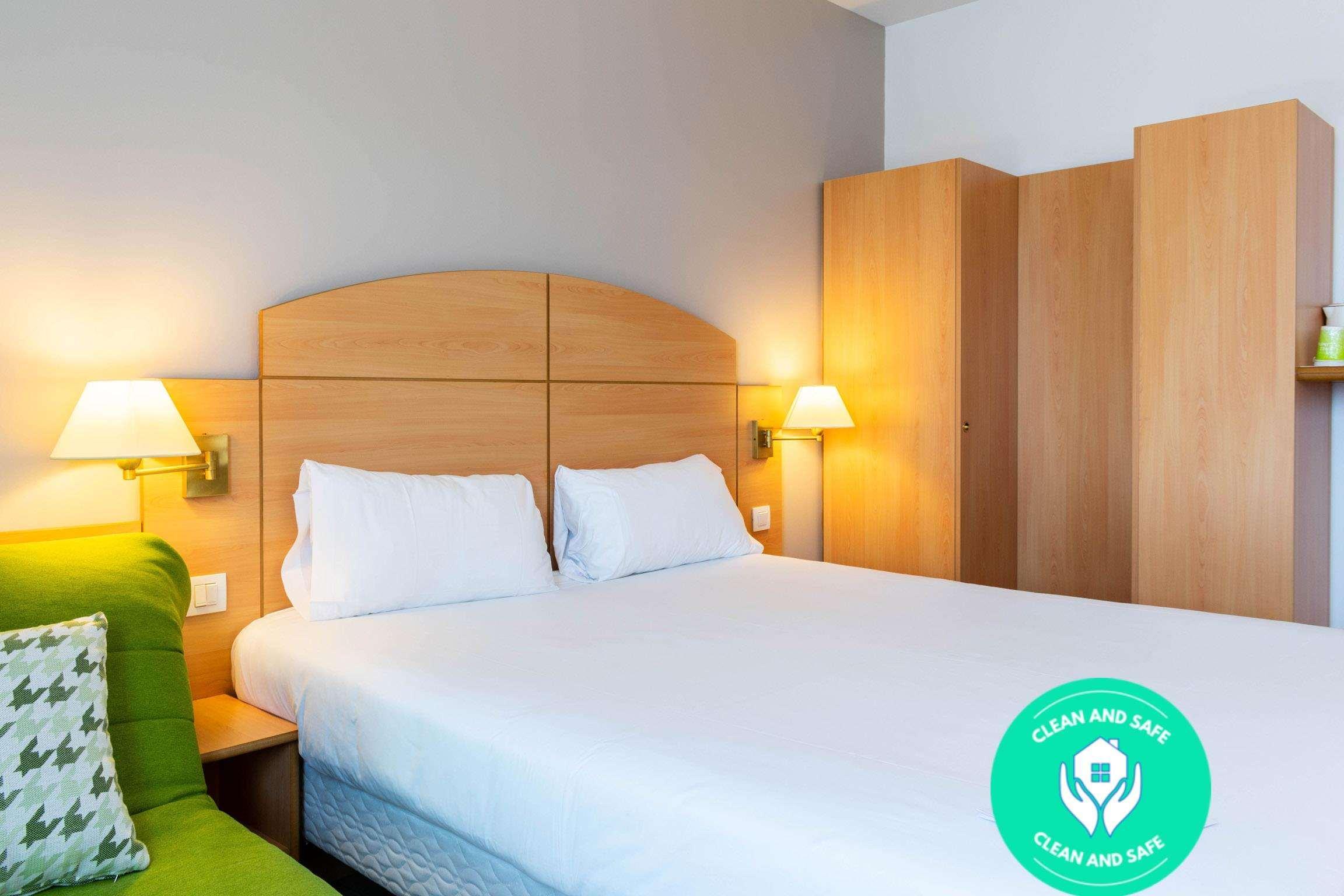 Travelodge Madrid Алькала-де-Енарес Екстер'єр фото