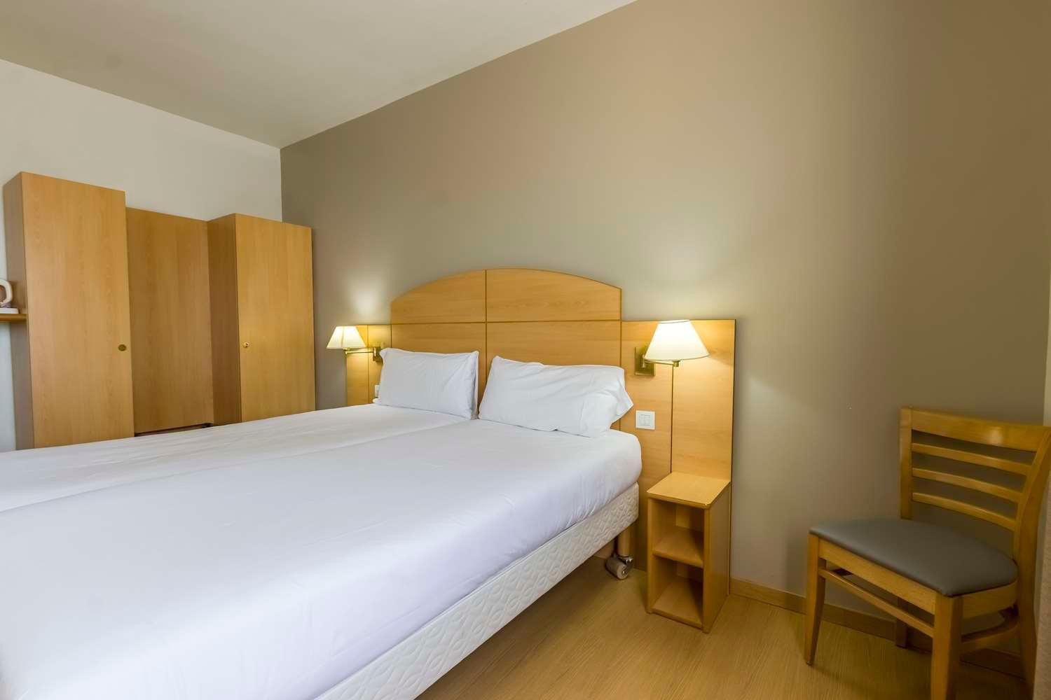 Travelodge Madrid Алькала-де-Енарес Екстер'єр фото