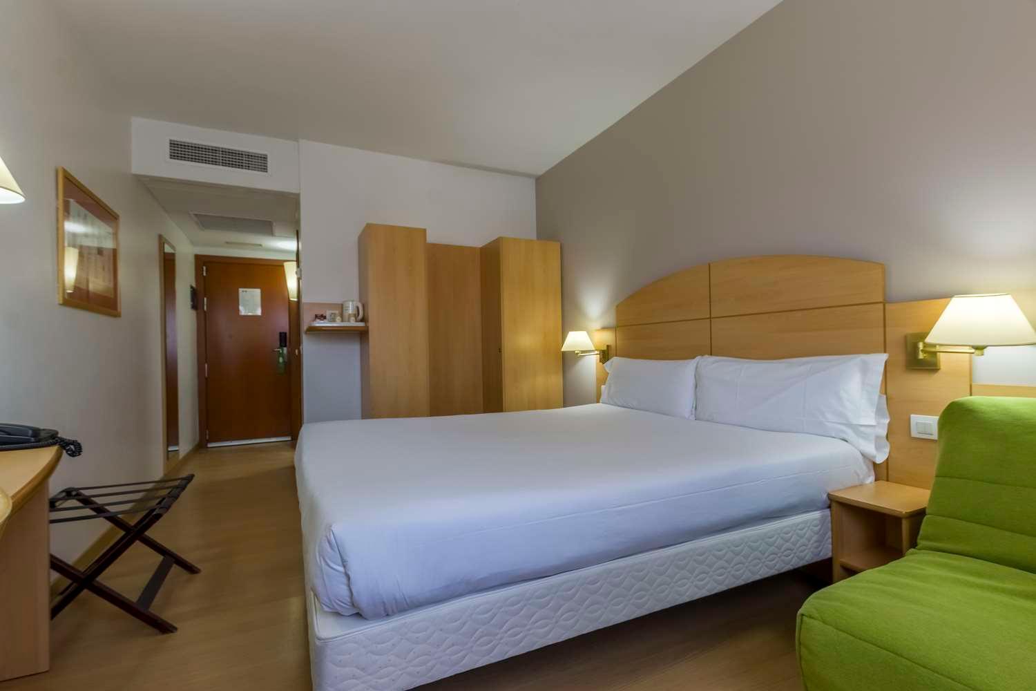 Travelodge Madrid Алькала-де-Енарес Екстер'єр фото