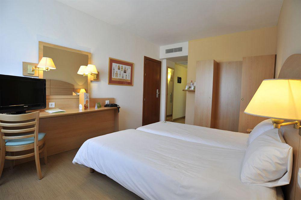 Travelodge Madrid Алькала-де-Енарес Екстер'єр фото
